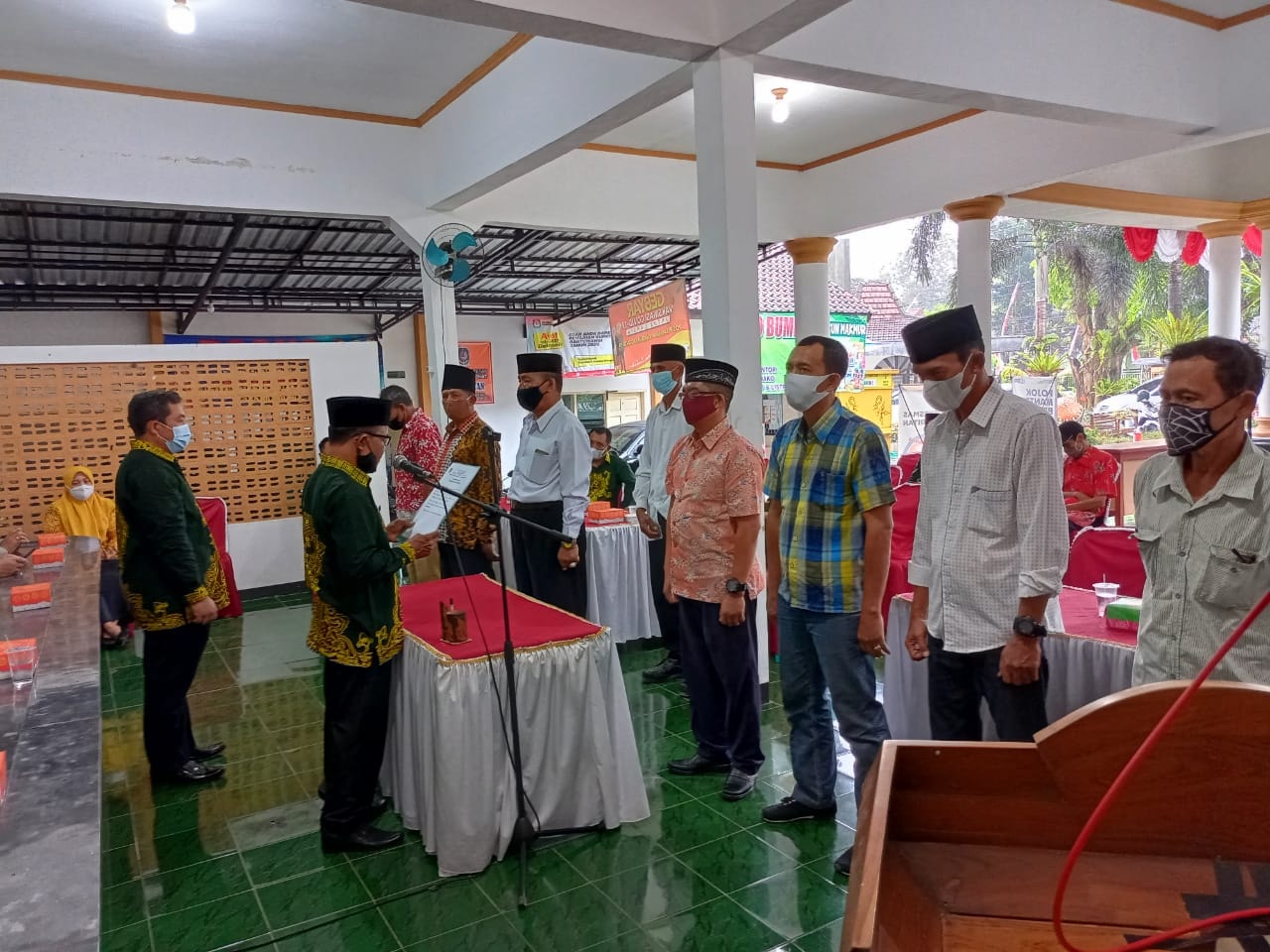 Berlangsung Khidmat di Tengah Pandemi, 9 Anggota LPMD Desa Kembiritan Resmi Dilantik