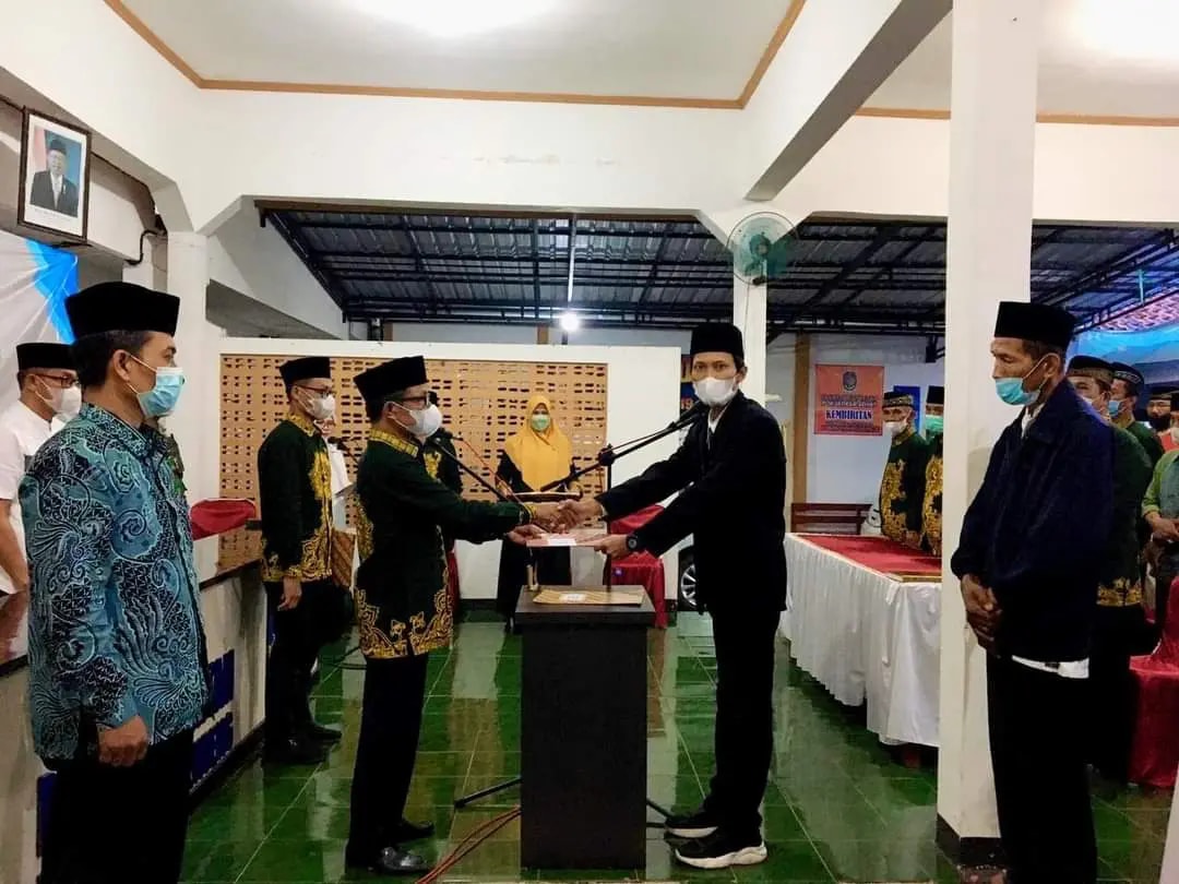 Pelantikan Kasi Pelayanan Desa Kembiritan: Langkah Strategis Menuju Transformasi Digital Desa