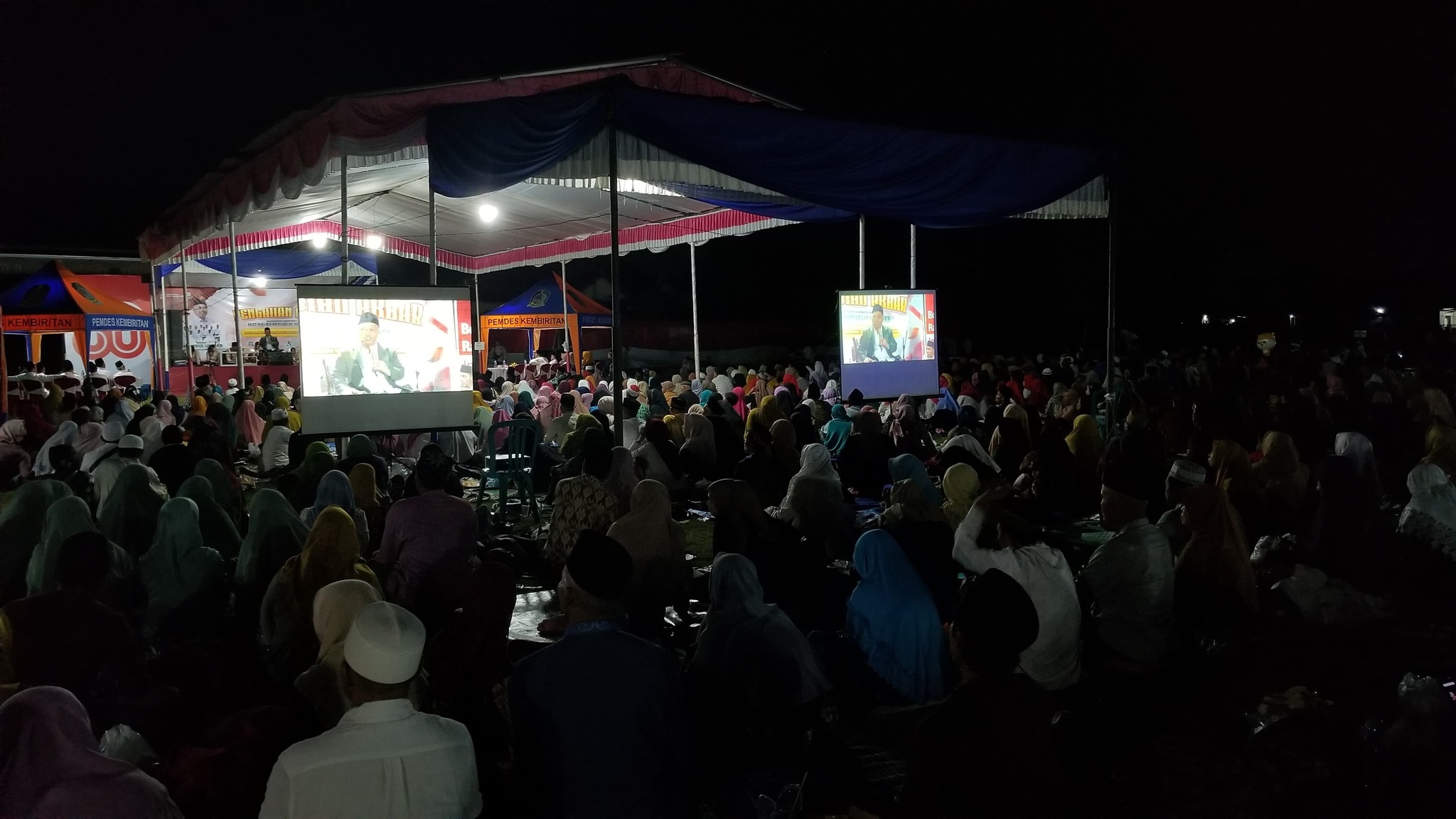Puncak Syukur HUT RI Ke-80: Desa Kembiritan Gelar Pengajian Akbar Bersama KH. Abdul Ghofar